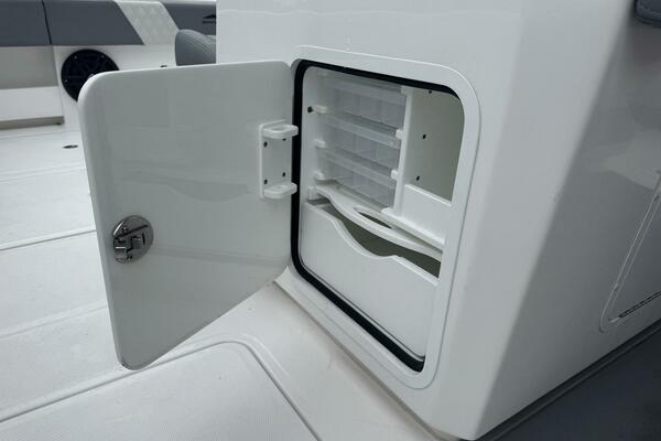 35ft Invincible Yacht For Sale