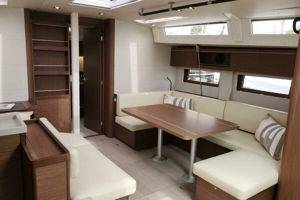 2024 Beneteau Oceanis 51.1