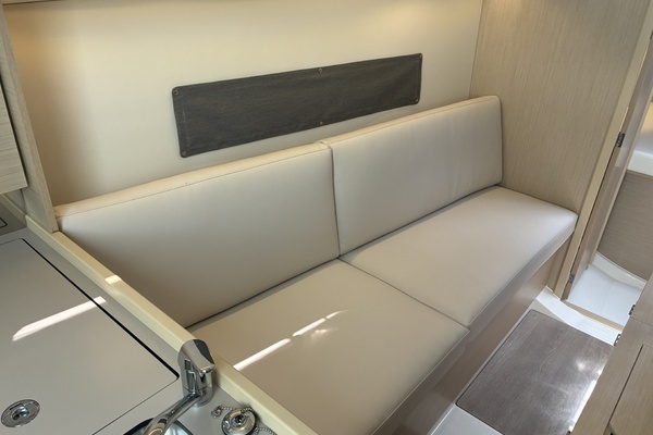 30ft Beneteau Yacht For Sale