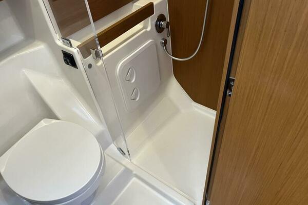 2023 Beneteau First 44