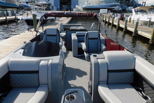 TERI S TOY 27ft Aqua Patio Yacht For Sale