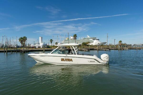 2017 Boston Whaler 320 Vantage Sutra