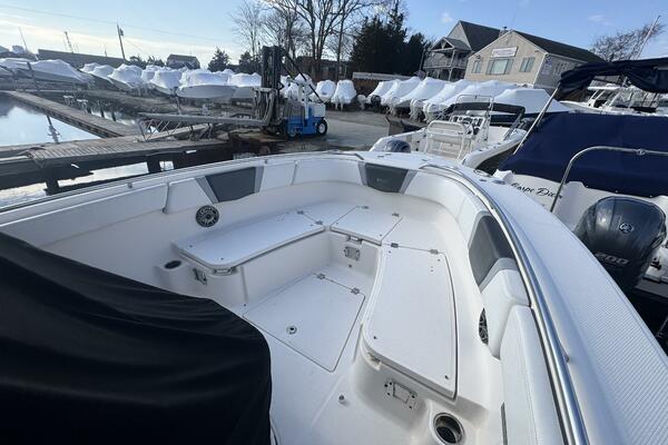 27ft Robalo Yacht For Sale