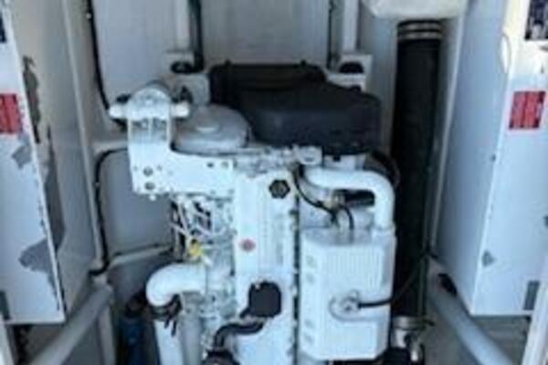 Megalodon 35ft Commercial Yacht For Sale