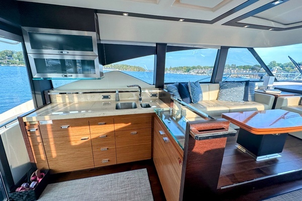 Tiara Yachts 50 Coupe Yacht For Sale