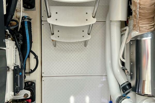 VALOR 50ft Tiara Yachts Yacht For Sale