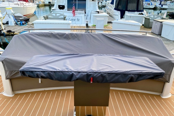Tiara Yachts 50 Coupe Yacht For Sale