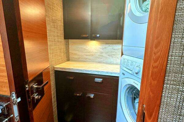 Tiara Yachts 50 Coupe Yacht For Sale