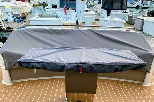 Tiara Yachts 50 Coupe Yacht For Sale