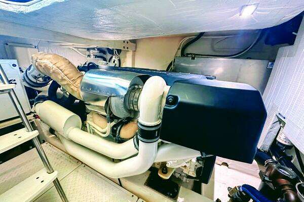 Tiara Yachts 50 Coupe Yacht For Sale