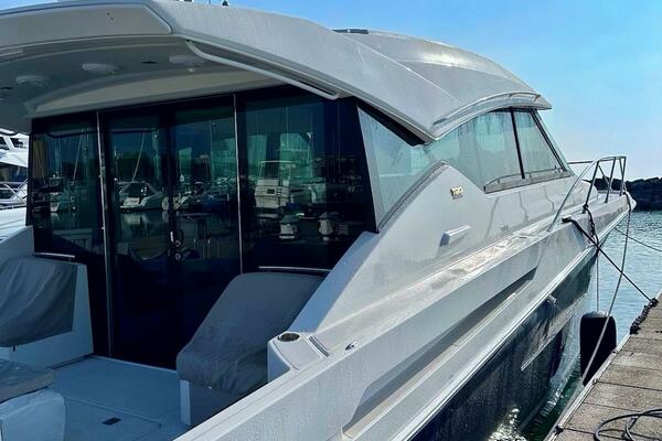 VALOR 50ft Tiara Yachts Yacht For Sale