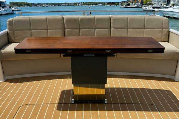 Tiara Yachts 50 Coupe Yacht For Sale