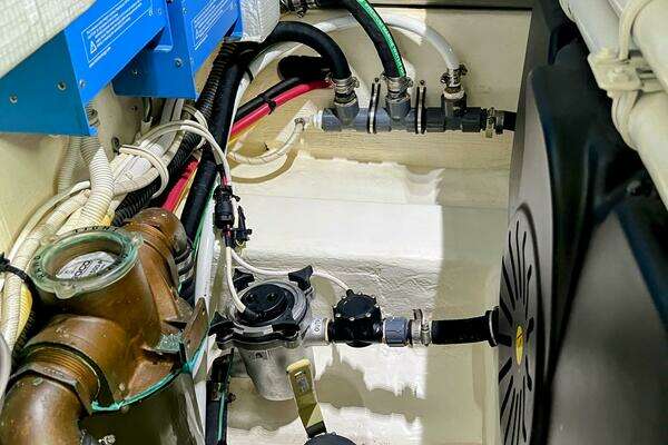 Tiara Yachts 50 Coupe Yacht For Sale