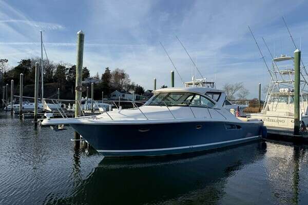 36-ft-Tiara Yachts-2013-3600 Coronet-Sonder Portsmouth Rhode Island United States  yacht for sale