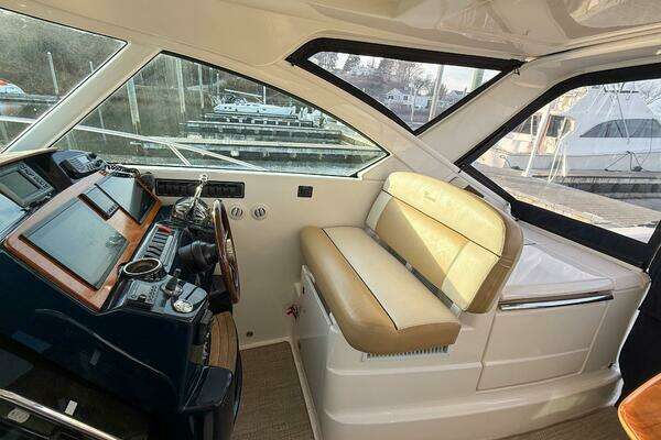 Tiara Yachts 3600 Coronet Yacht For Sale