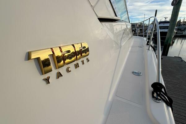 Sonder 36ft Tiara Yachts Yacht For Sale