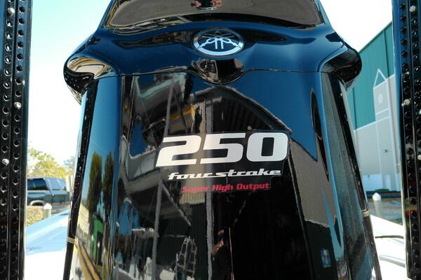 22ft Pathfinder Yacht For Sale