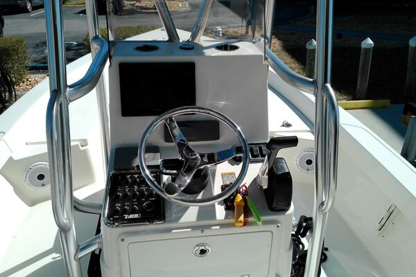 22ft Pathfinder Yacht For Sale