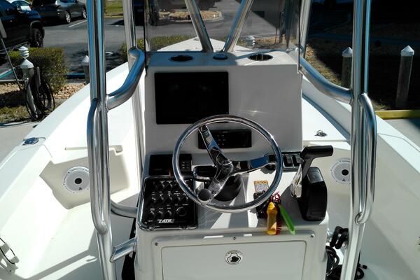 22ft Pathfinder Yacht For Sale