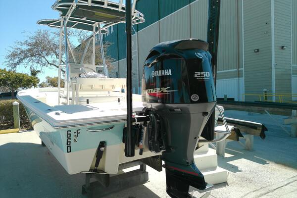 22ft Pathfinder Yacht For Sale