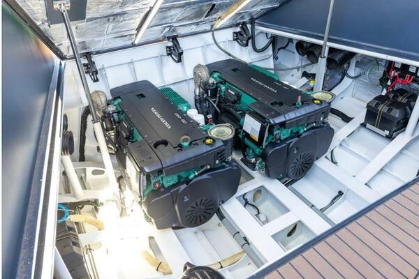 PARALLAX 44ft Lekker Yacht For Sale