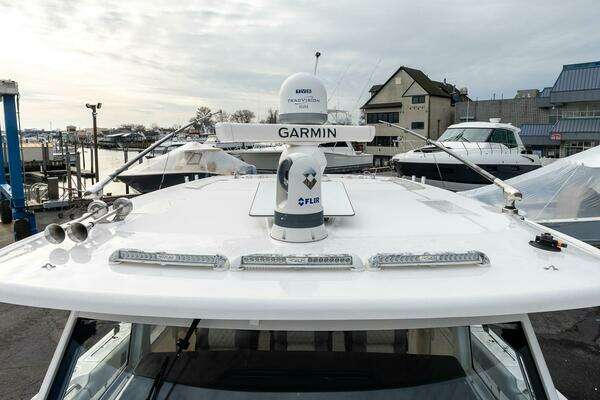 Everglades 455 Center Console Yacht For Sale
