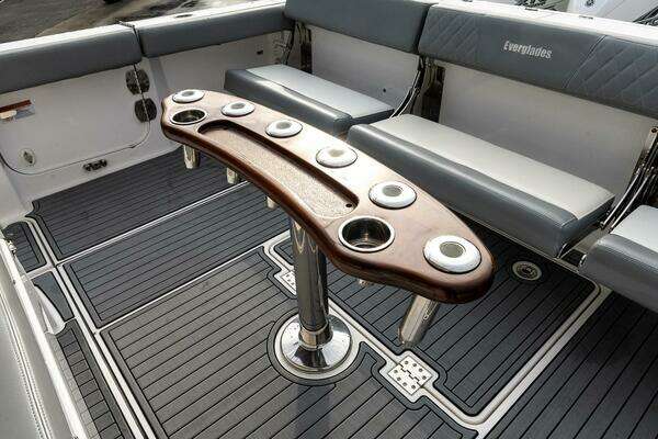 Everglades 455 Center Console Yacht For Sale