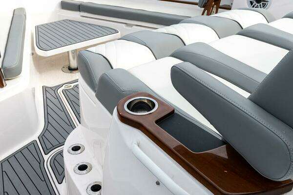 Everglades 455 Center Console Yacht For Sale