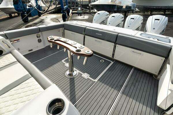 Everglades 455 Center Console Yacht For Sale
