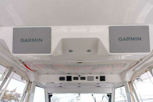 Everglades 455 Center Console Yacht For Sale