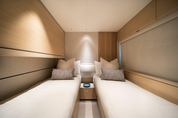 Meravi 80ft Princess Yacht For Sale