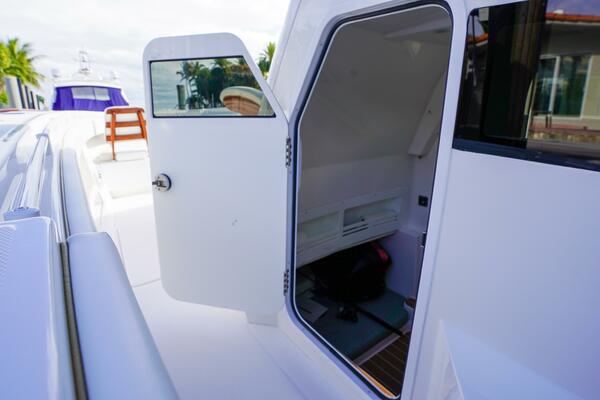 43ft Invincible Yacht For Sale