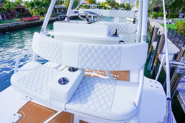 43ft Invincible Yacht For Sale