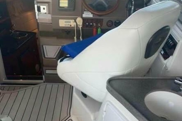 30ft Regal Yacht For Sale
