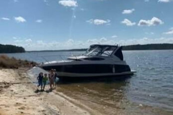 30ft Regal Yacht For Sale