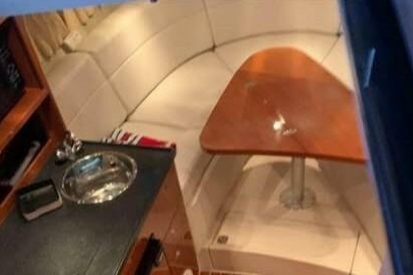 30ft Regal Yacht For Sale