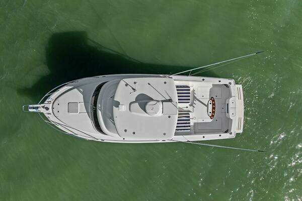 Bertram 35 Flybridge Yacht For Sale