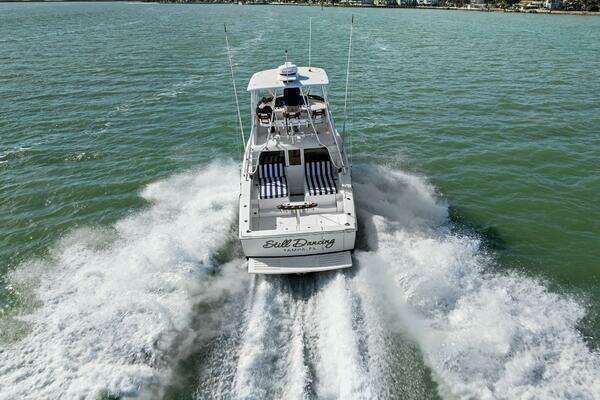 Bertram 35 Flybridge Yacht For Sale