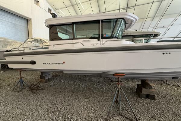 ONNEA 30ft Axopar Yacht For Sale