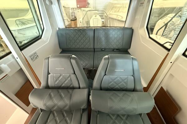 ONNEA 30ft Axopar Yacht For Sale