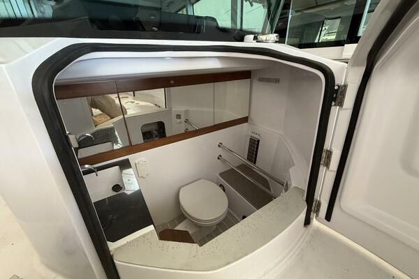 ONNEA 30ft Axopar Yacht For Sale