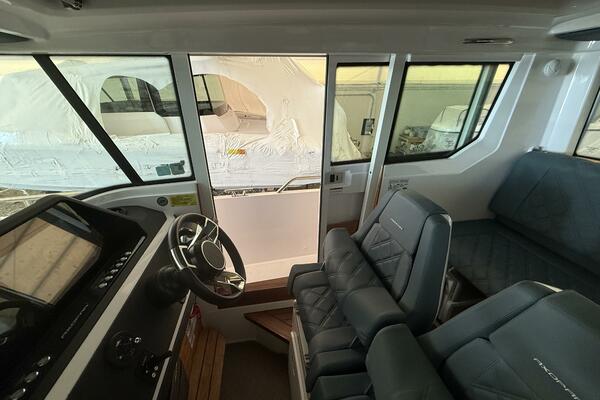 ONNEA 30ft Axopar Yacht For Sale