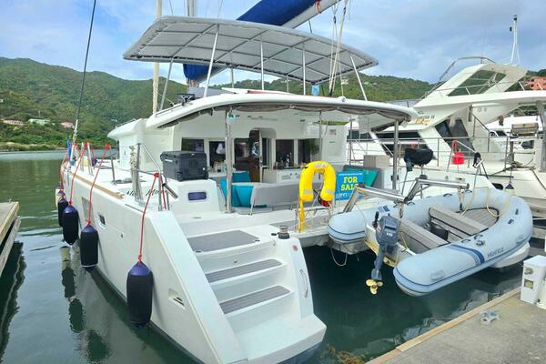 Neon Moon 45ft Lagoon Yacht For Sale