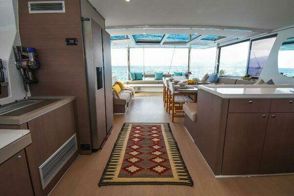 Bali 5.4 Yacht For Sale