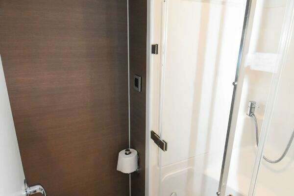 Bali 5.4 Yacht For Sale