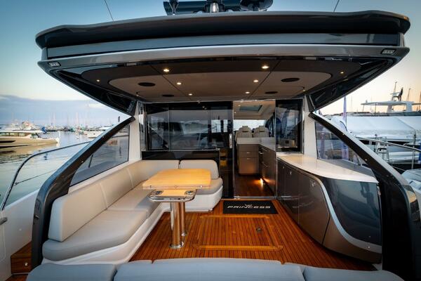 Princess V55 55ft Princess Yacht For Sale