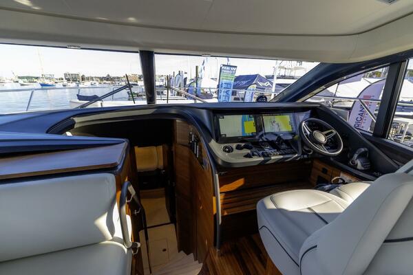 Princess V55 55ft Princess Yacht For Sale