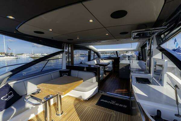 Photo of the 2026 Princess V55 "Princess V55"