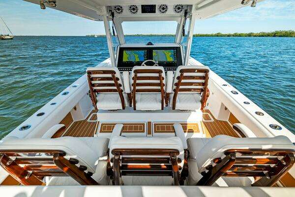 Barker Boatworks 40 HPC Yacht For Sale