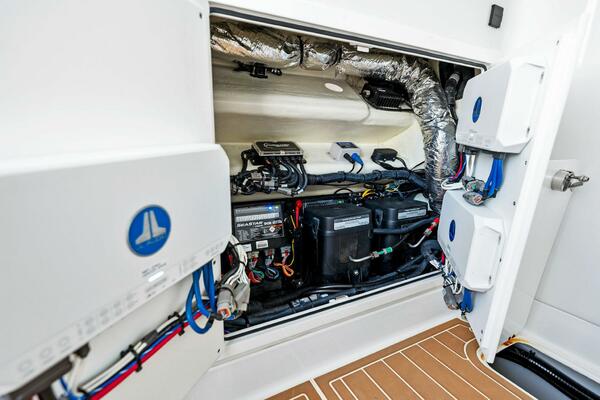 2022 40 Barker Boatworks HPC 